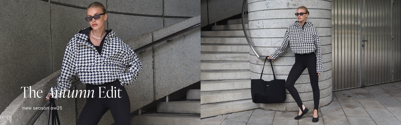 Model draagt Pepita Waterproof Anorak en Black Sense Stirrup Tights, gestyled met zonnebril en Black Waterproof Apparel Tote Bag.
